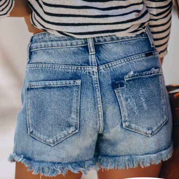 KENCAN VICI DENIM SHORTS - Picture 2 of 7